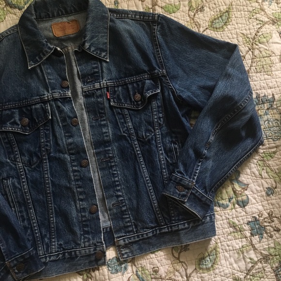 Vintage 90s Levi’s oversized denim jacket - Picture 2 of 4